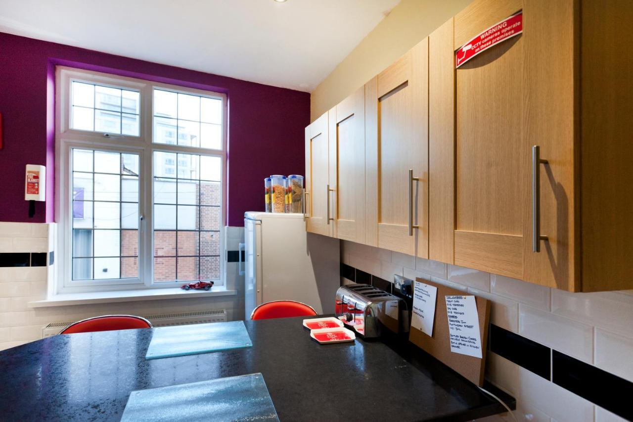 Emporium Apartments - Nottingham City Centre - Your Own Apartment With 3 Bathrooms And Full Kitchen Opposite Victoria Centre Shopping Centre - Cook As You Would At Home - Outdoor Parking For Cars Or Vans At Five Pounds A Day 외부 사진